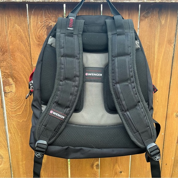 Wenger Maxxum Laptop Backpack, Fits 16 Inch Laptop, Black/Red - Picture 3 of 9